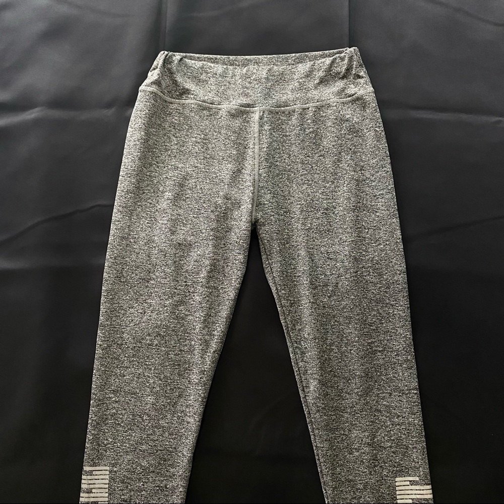 Brand: Kimberly C
Size: M
Colour: Grey